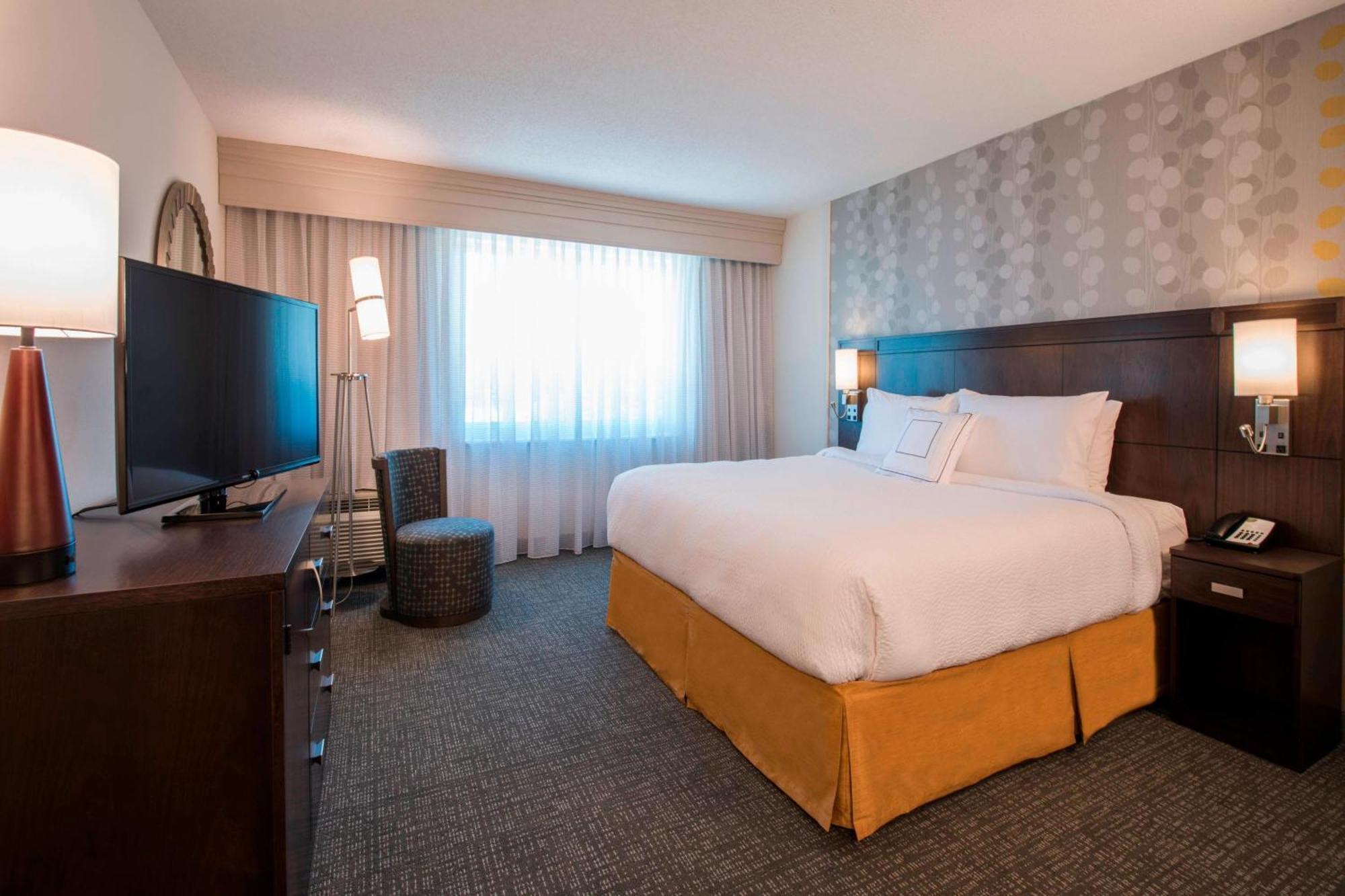 คอร์ตยาร์ด โคลัมบัส Hotel ภายนอก รูปภาพ