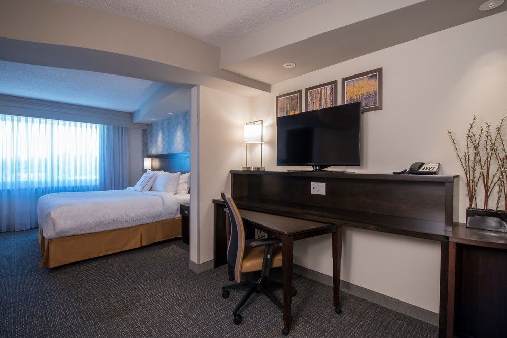 คอร์ตยาร์ด โคลัมบัส Hotel ภายนอก รูปภาพ
